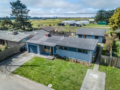 2565 Wyatt Ln, Arcata, CA 95521-5031