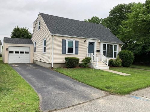88 Taft St, Providence, RI 02905-1350