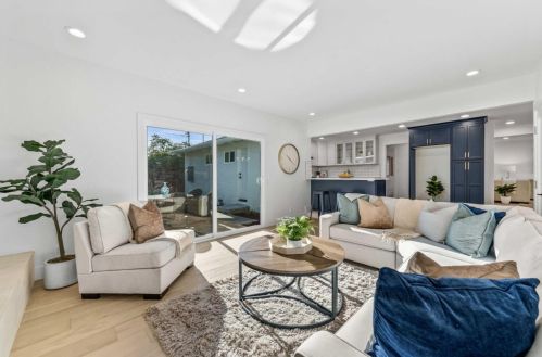 1335 Dunnock Way, Sunnyvale CA  94087-3441 exterior