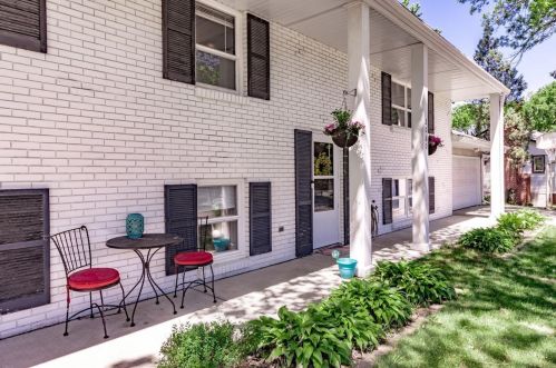 2060 12th St, Saint Paul, MN 55112-2406