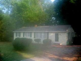 3305 Apache Dr, Raleigh NC  27609-7403 exterior