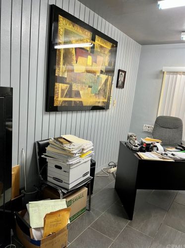 5842 Magnolia Ave, Riverside CA  92506-1827 exterior