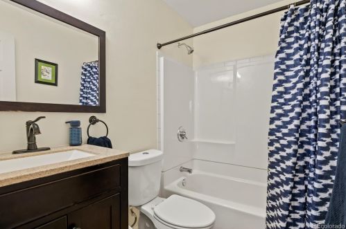 8036 Fremont Ave, Englewood CO  80112-1825 exterior