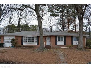 66 Azalea Dr, Hampton, VA 23669-3733