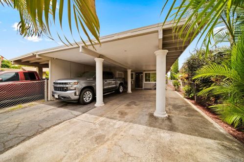 84-665 Manuku St, Nanakuli, HI 96792-1852