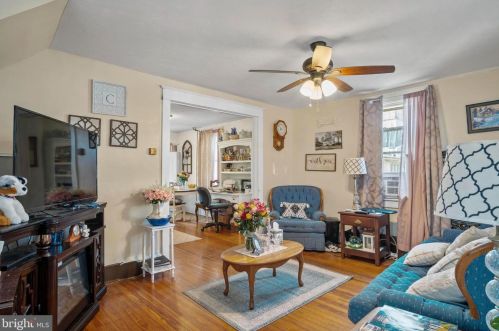 234 Cottage Pl, York, PA 17401-2121