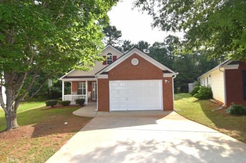 1904 Boatswain Dr, Hampton, GA 30228-5927