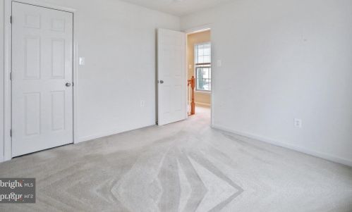 399 Lord Fairfax St, Charles Town WV  25414-2609 exterior