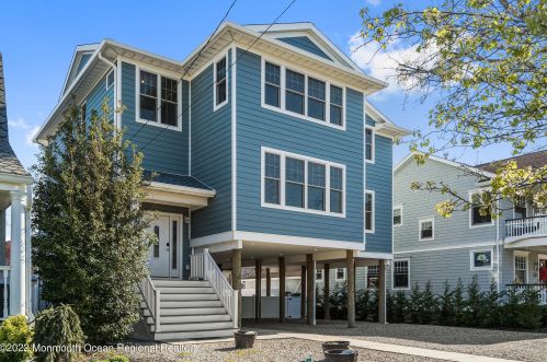302 Atlantic Ave, Point Pleasant Beach, NJ 08742-3307