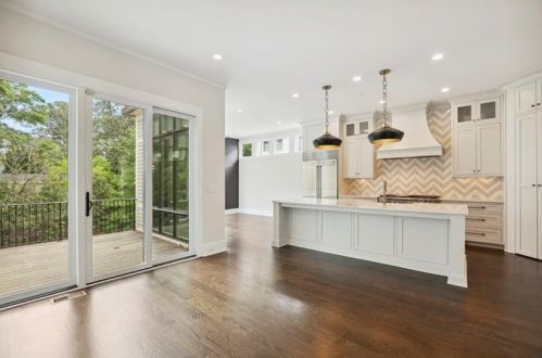 1074 Abington Ct, Atlanta GA  30319 exterior