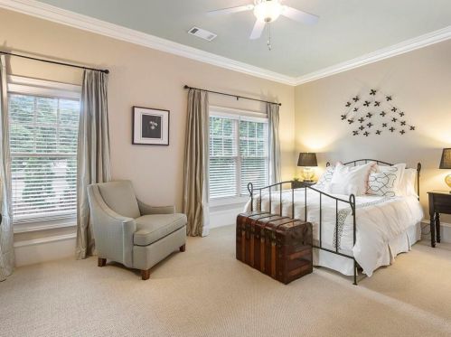 1607 Grant Dr, Atlanta GA  30319-3589 exterior