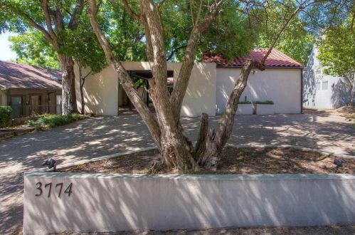 3774 6th St, Fort Worth TX  76107-2061 exterior