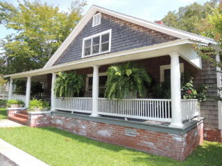 202 Church St, Peletier, NC 28584-9091