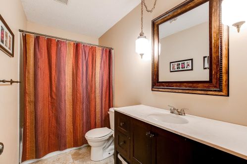 3925 Highland Dr, Saint Paul MN  55126-7015 exterior