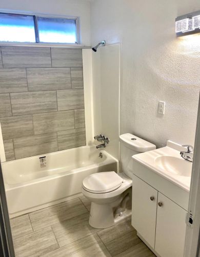 5230 Mccoy Ave, Modesto, CA 95357-0152