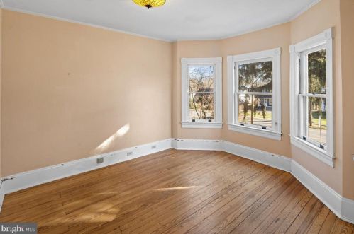 1601 Lawrence Rd, Trenton NJ 08648 exterior