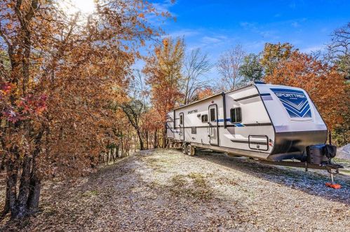 7200 Brady Oaks Dr, Fort Worth TX  76135-9055 exterior