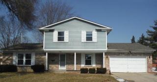 5395 Pine Bluff Rd, Columbus, OH 43229-3637