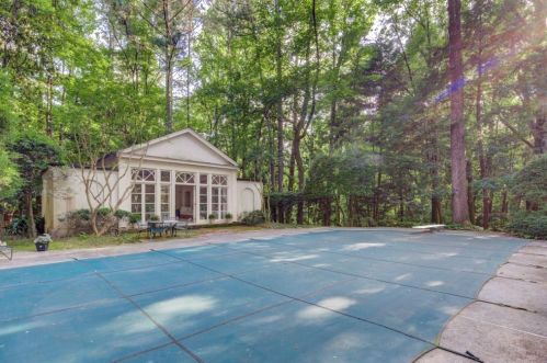 1820 Garraux Rd, Atlanta GA  30327-2504 exterior