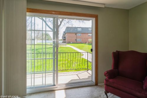 1140 64th St, Burr Ridge, IL