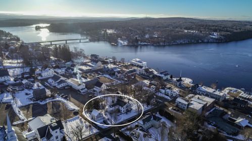 19 Elm St, Verona Island, ME 04416-4018