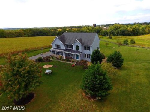 12171 Mary Ln, Lovettsville, VA 20180-2433