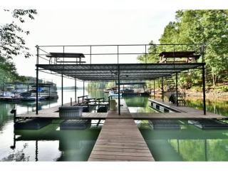 5246 Trudy Cir, Gainesville, GA 30504-5139
