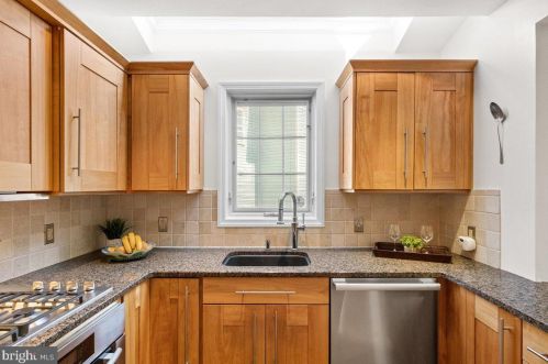 4 Firestone Ct, Princeton NJ  exterior