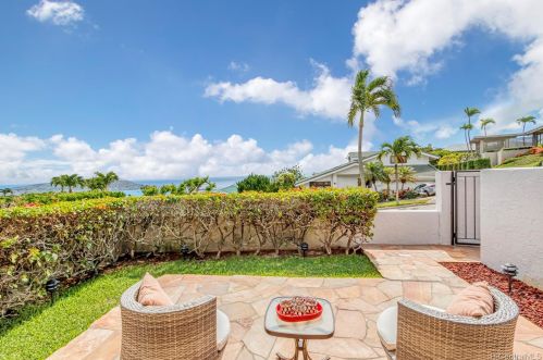 650 Kaulana Pl, Honolulu HI  96821-2533 exterior