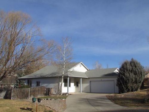 54 Oak Ct, Parachute, CO 81635-9536