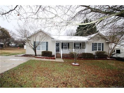 919 Victoria Ave, Kannapolis, NC 28081-4859