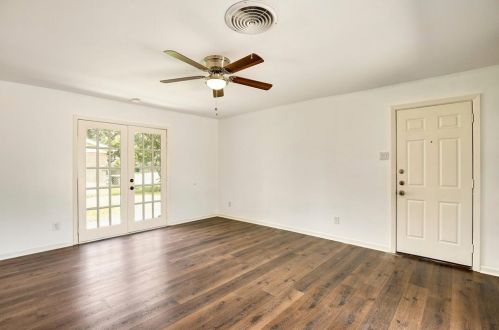 7029 Shauna Dr, Fort Worth TX  76180-7975 exterior