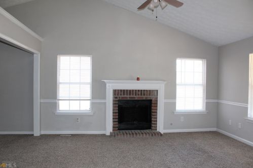 76 Whitney Dr, Villa Rica, GA 30180-5502