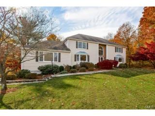 20 Heritage Hill Rd, Norwalk, CT 06851-1712