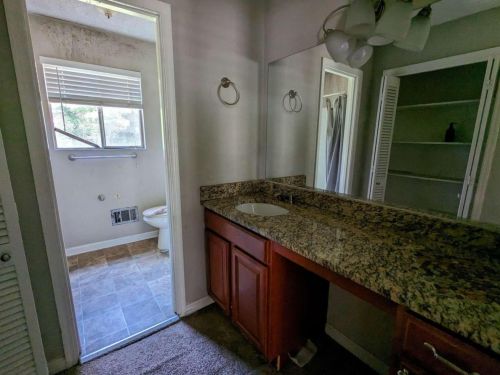 6360 Ashdale Dr, Atlanta GA  30349-4402 exterior