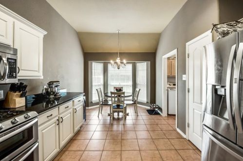 9104 Tyne Trl, Fort Worth TX  76118-7313 exterior