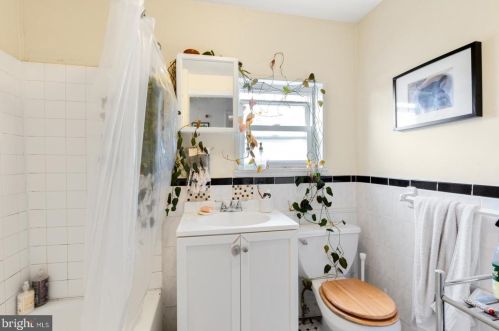 1138 19 St, Philadelphia PA  19146-2936 exterior