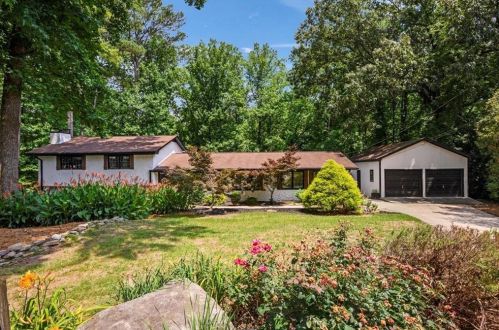 691 Windgrove Rd, Marietta, GA 30067-5661