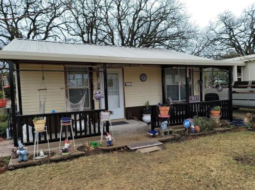 127 Oakridge Dr, Whitney, TX 76692-5049