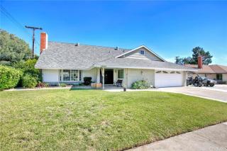 19669 Perry Ave, Rialto, CA 92377-4033