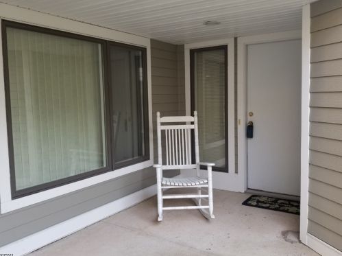 62 Stryker Ct, Bridgewater, NJ 08807-1671