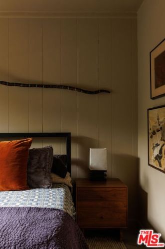 1330 Columbia Dr, Glendale CA  91205-3504 exterior