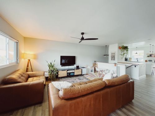 1261 34th St, San Diego, CA 92102-2456