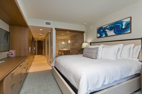 2139 Kuhio Ave, Honolulu, HI 96815-2378