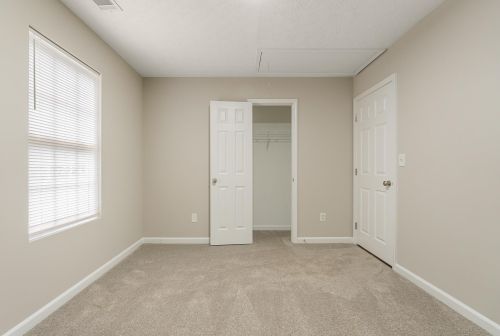 127 Hillcrest Dr, Stockbridge GA  30281-1762 exterior