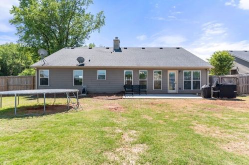 414 Lake Vista Dr, Jefferson GA  30549-4619 exterior