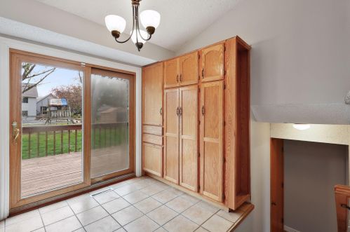 1131 Goodview Ave, Saint Paul MN  55128-6129 exterior