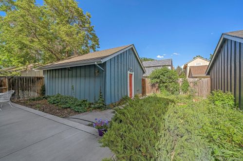 7601 Rosemary Cir, Englewood CO 80112-6421 exterior