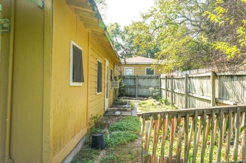 200 Beaver St, Austin TX  78753-5529 exterior