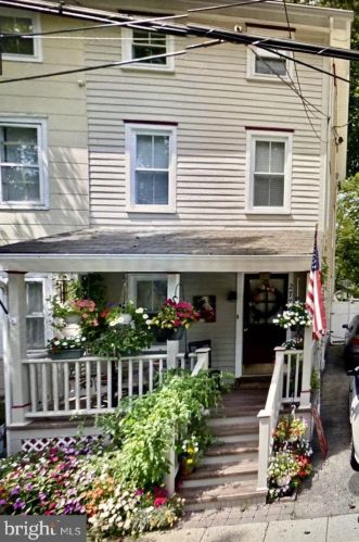 277 Lk, Haddonfield NJ 08033-1509 exterior